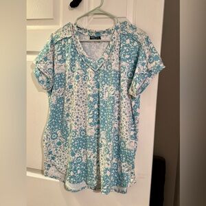 HEIMISH USA Green and White Short Sleeve Top.